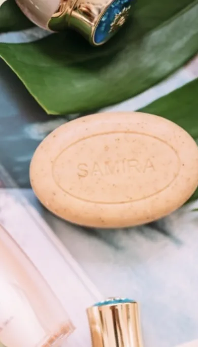 Samira exfoliating soap bar on a green leaf